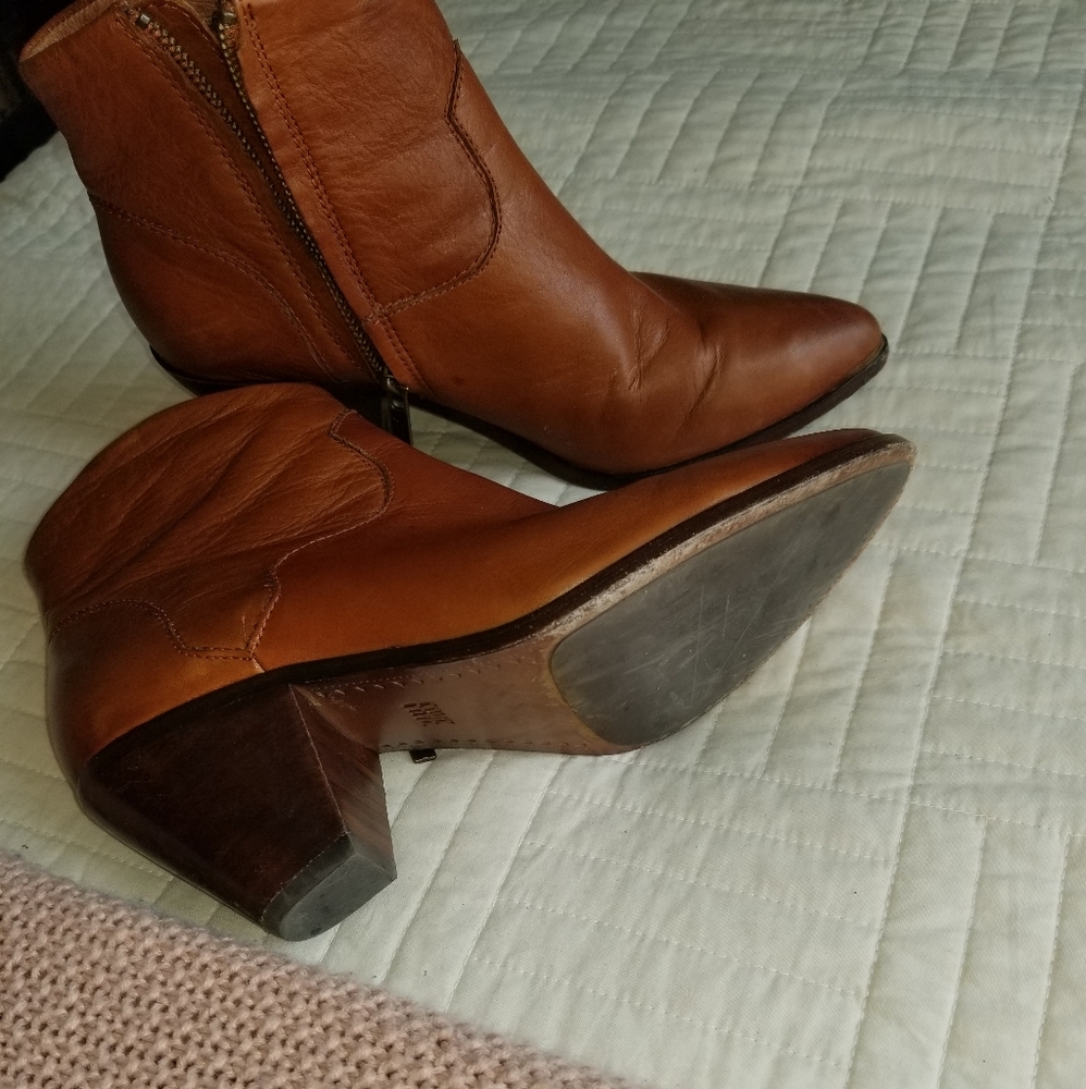 Frye tan booties - Picture 3 of 4